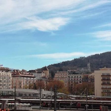 -- Le Sanctuaire, à 50 mètres de la Gare -- Annecy Exterior foto